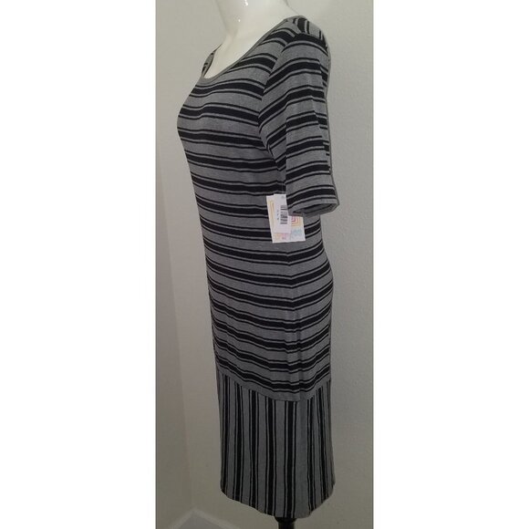 NWT LulaRoe Julia Dress Size Medium Black Gray Stripes Horizontal Vertical - Picture 4 of 10